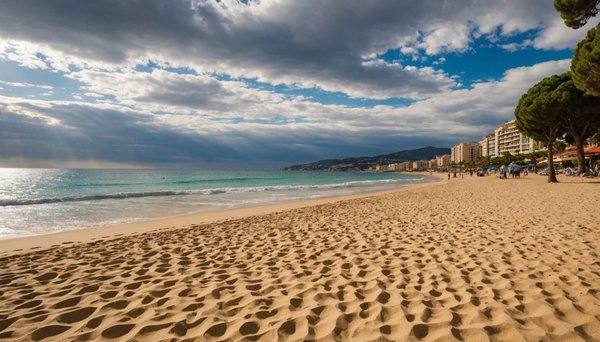 Plages de sable fin Costa Dorada : le guide complet 2025 pour les familles